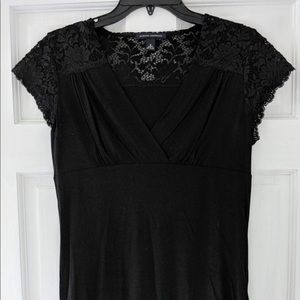 Like New-No Tags:Banana Republic Top+ FREE FIG Top